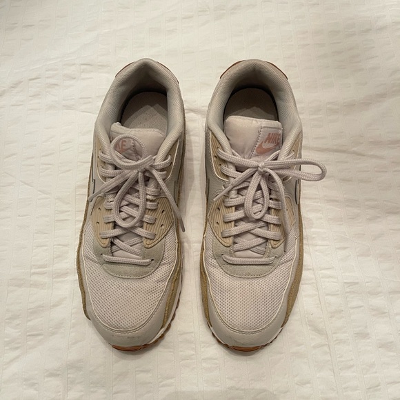 Nike Air Max 90 - Picture 2 of 9